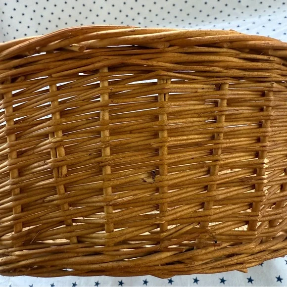 Vintage Round Wicker Fruit / Storage Woven Basket 11.5” Good Used Condition - Picture 10 of 17